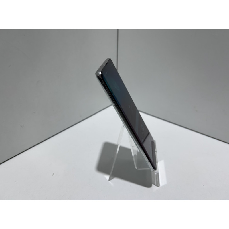 Мобильный телефон Samsung Galaxy S10 8/128 GB            
            б/у