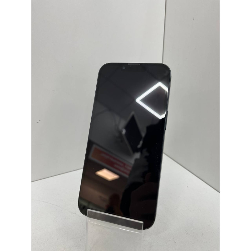 Мобильный телефон Apple iPhone 13 4/128 GB            
            б/у