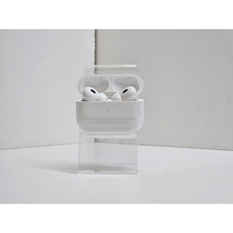 Наушники Беспроводные Внутриканальные Apple Airpods Pro 2 USB-C (2023) A2968            
            б/у