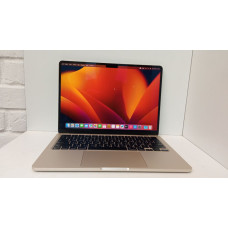Ноутбук Apple MacBook Air 13 2022 A2681 M2 8/512GB            
            б/у