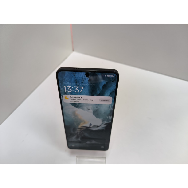 Мобильный телефон Xiaomi POCO F6 12/512 GB            
            б/у