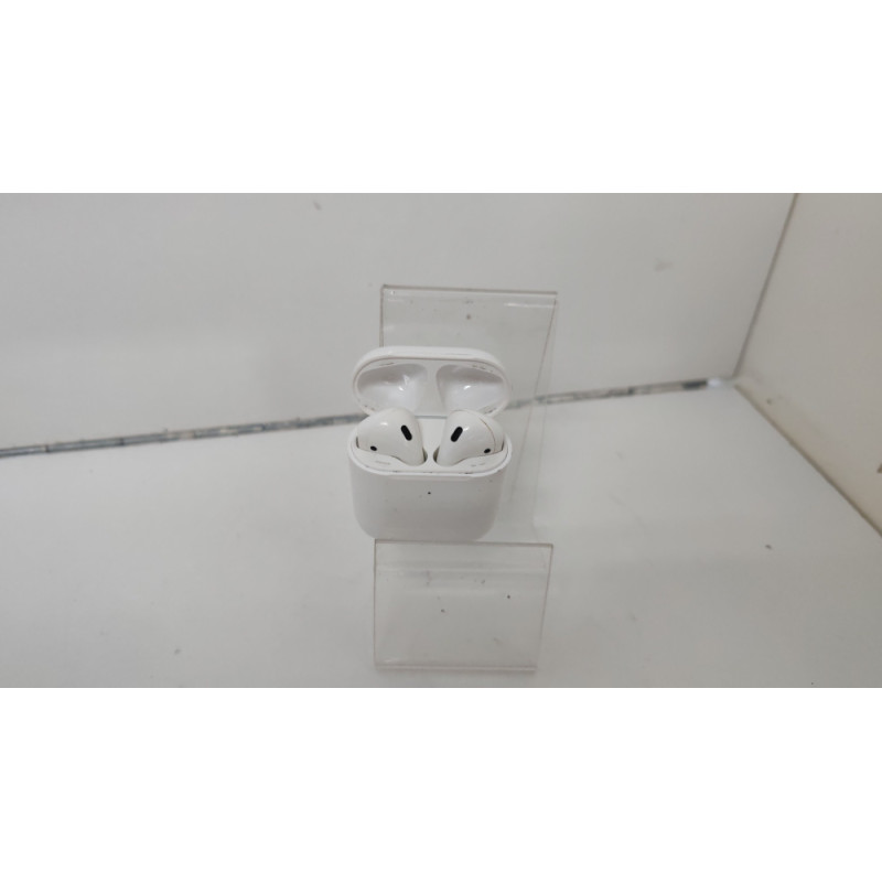 Наушники Беспроводные Внутриканальные Apple AirPods 2.            
            б/у
