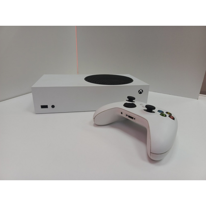 Игровые приставки Microsoft Xbox Series S 512GB            
            б/у