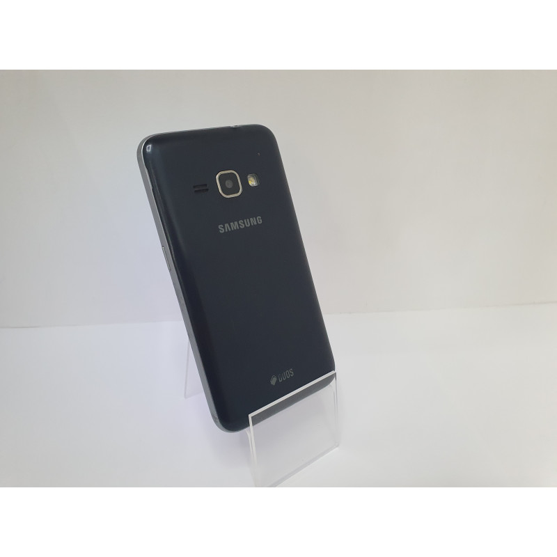 Мобильный телефон Samsung Galaxy J1 (2016) 1/8 GB            
            б/у