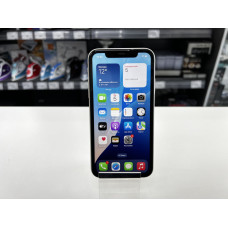 Мобильный телефон Apple iPhone 11 4/64GB            
            б/у