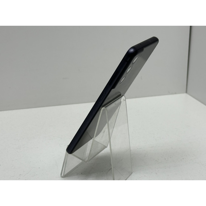 Мобильный телефон Samsung Galaxy S21 FE 5G 8/256 GB            
            б/у