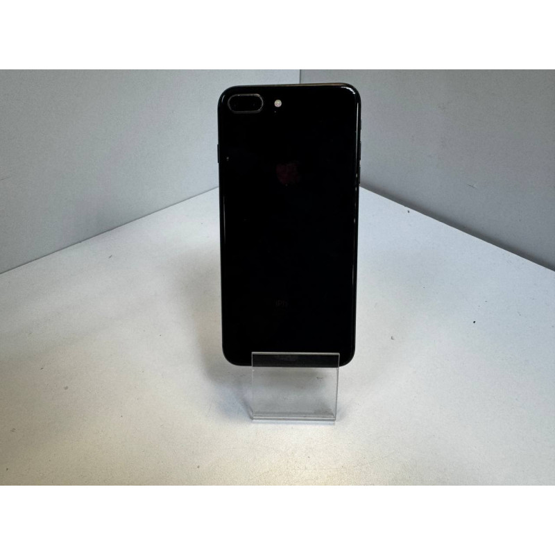 Мобильный телефон Apple iPhone 8 Plus 3/64 GB            
            б/у