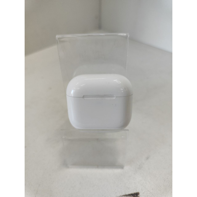 Наушники Беспроводные Внутриканальные Apple AirPods 4            
            б/у