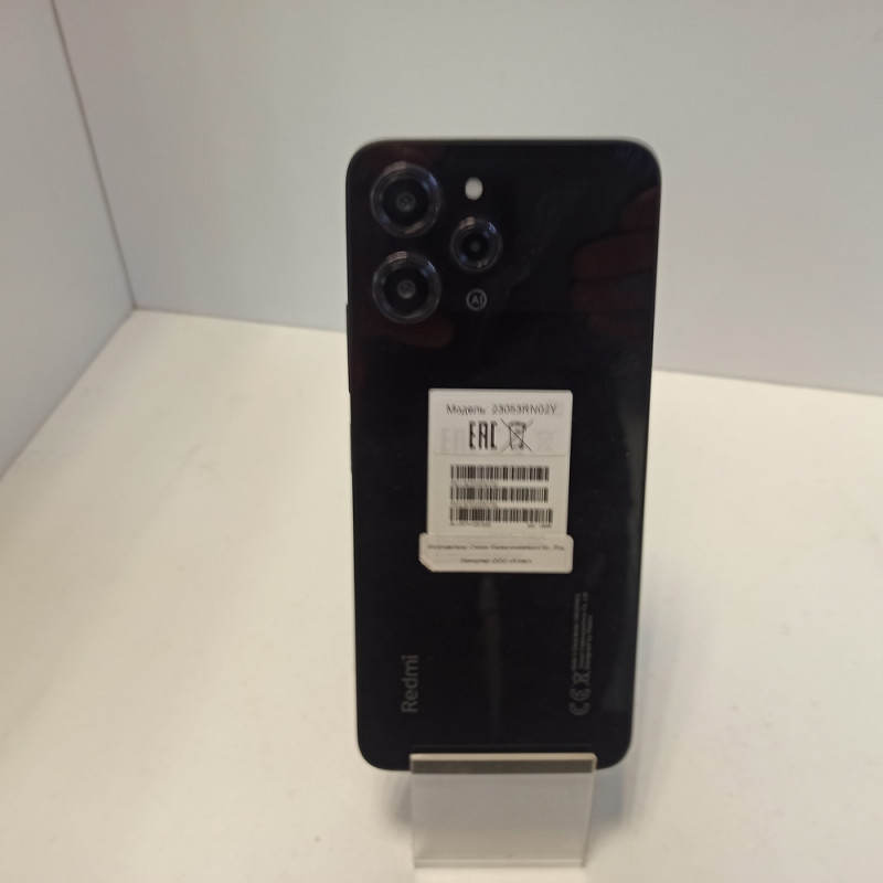 Мобильный телефон Xiaomi Redmi 12 4/128 GB            
            б/у