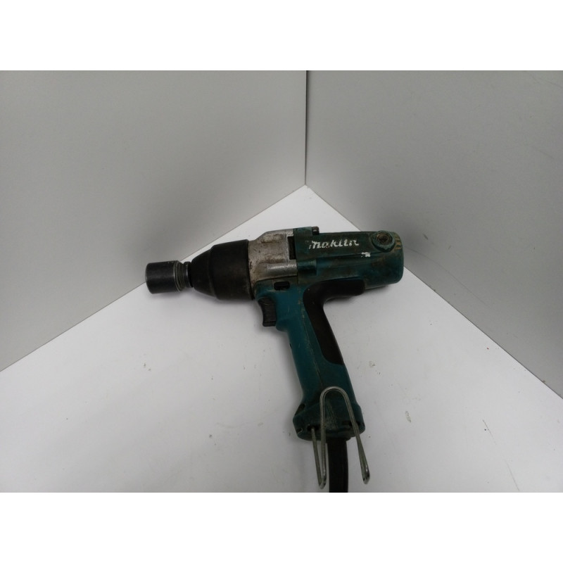Гайковерт Makita TW0200            
            б/у