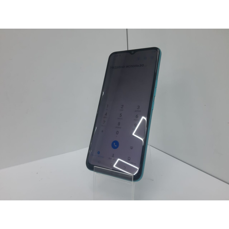 Мобильный телефон Tecno Spark 8C 4/64 GB            
            б/у