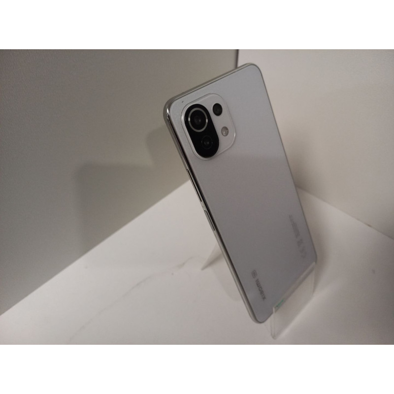 Мобильный телефон Xiaomi Mi 11 Lite 5G NE 8/128 GB            
            б/у