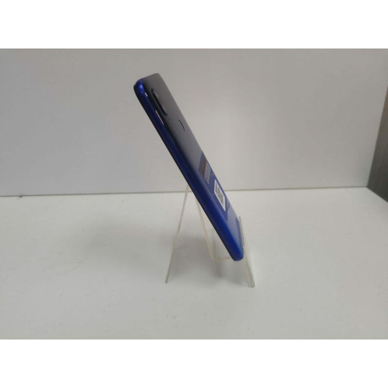 Мобильный телефон Xiaomi Redmi 7 4/64 GB            
            б/у