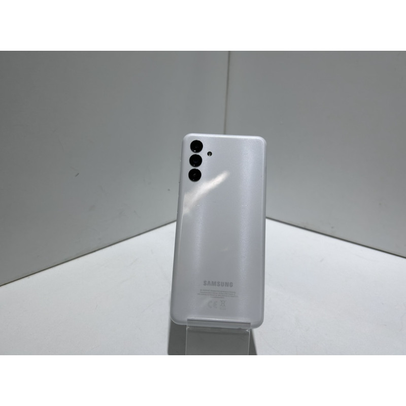 Мобильный телефон Samsung Galaxy A04e 3/32 GB            
            б/у