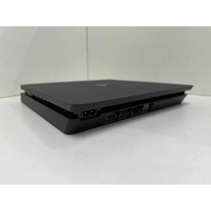 Игровые приставки Sony Playstation 4 SLIM 1TB (CUH-2208B)            
            б/у