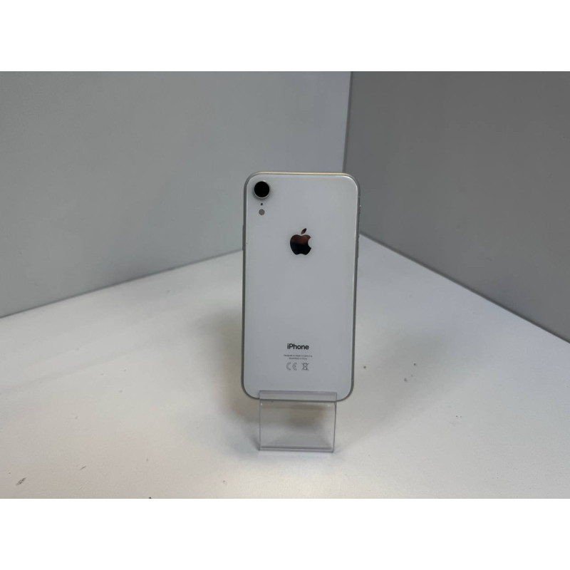 Мобильный телефон Apple iPhone XR 3/128 GB            
            б/у
