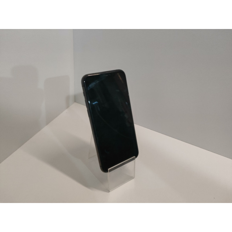 Мобильный телефон Apple iPhone 11 Pro 4/64 GB            
            б/у