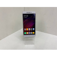 Мобильный телефон Xiaomi Redmi 4X 3/32 GB            
            б/у