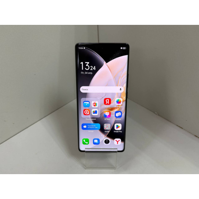 Мобильный телефон Tecno Camon 30s Pro 8/256 GB            
            б/у