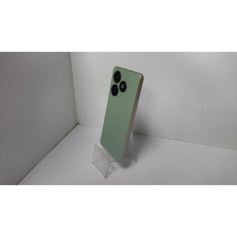 Мобильный телефон Tecno Spark Go 2024 4/64 GB            
            б/у