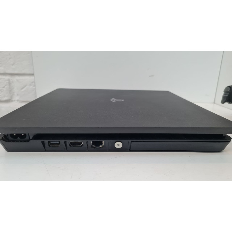 Игровые приставки Sony PlayStation 4 500GB (CUH-2216A)            
            б/у