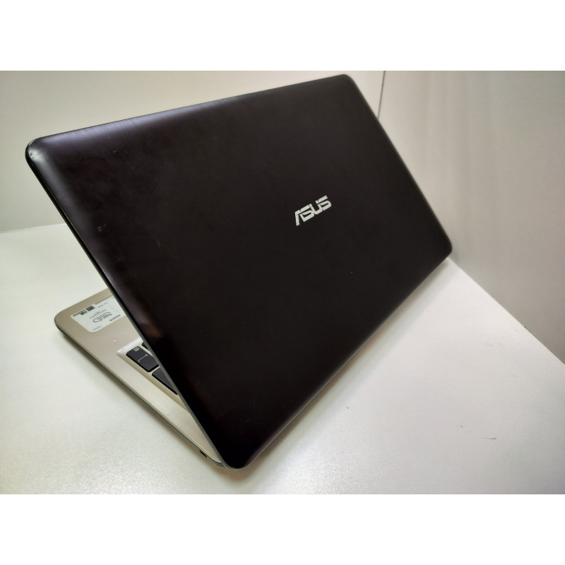 Ноутбук ASUS X540S            
            б/у