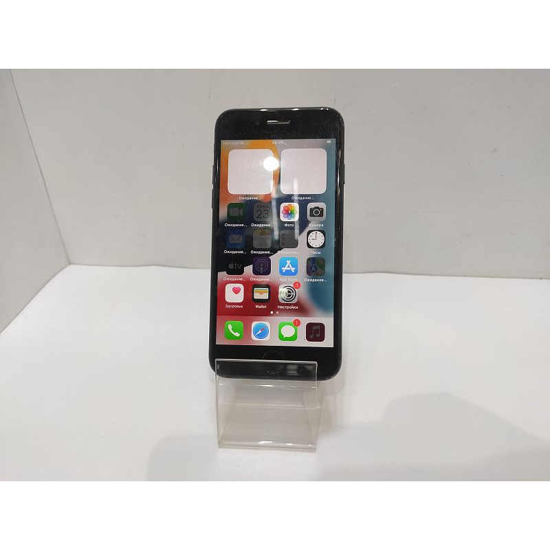 Мобильный телефон Apple iPhone 7 2/32 GB            
            б/у