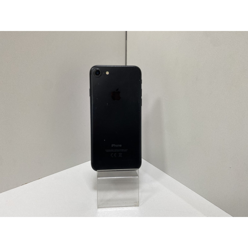 Мобильный телефон Apple iPhone 7 2/32 GB.            
            б/у