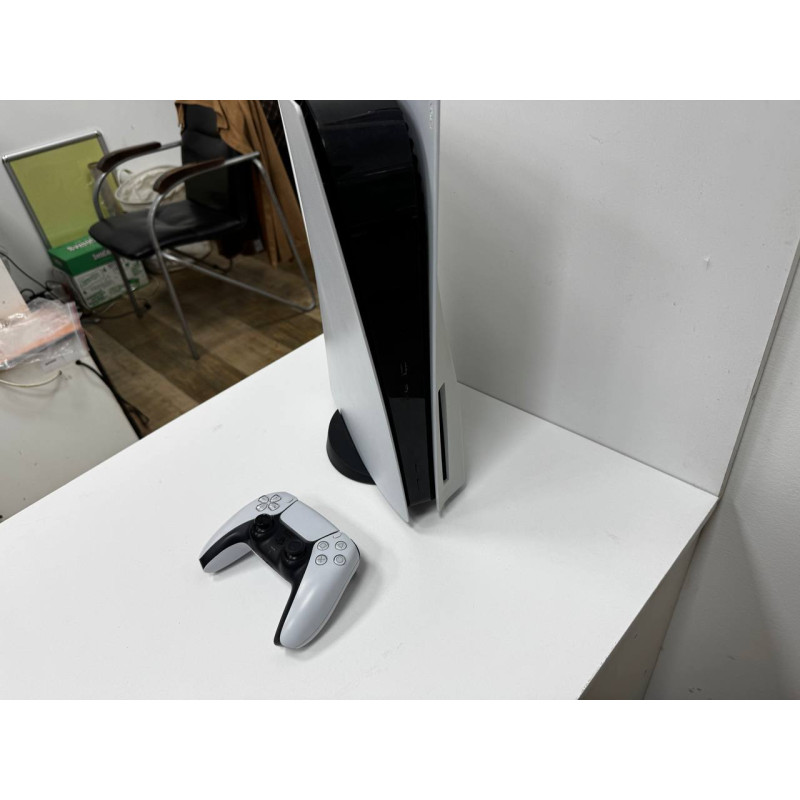 Игровые приставки Sony Playstation 5 670GB (CFI-1100A)            
            б/у