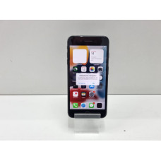 Мобильный телефон Apple iPhone 7 Plus 3/128 GB            
            б/у