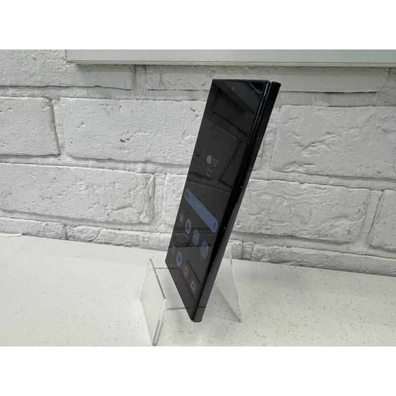 Мобильный телефон Samsung Galaxy S23 Ultra 12/512 GB            
            б/у