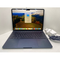 Ноутбук Apple MacBook Air 13 2022 A2681 M2            
            б/у