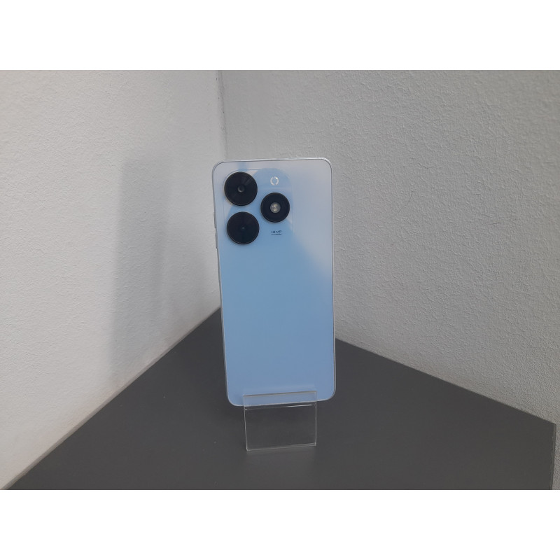 Мобильный телефон Tecno Spark Go 2024 3/64 GB            
            б/у
