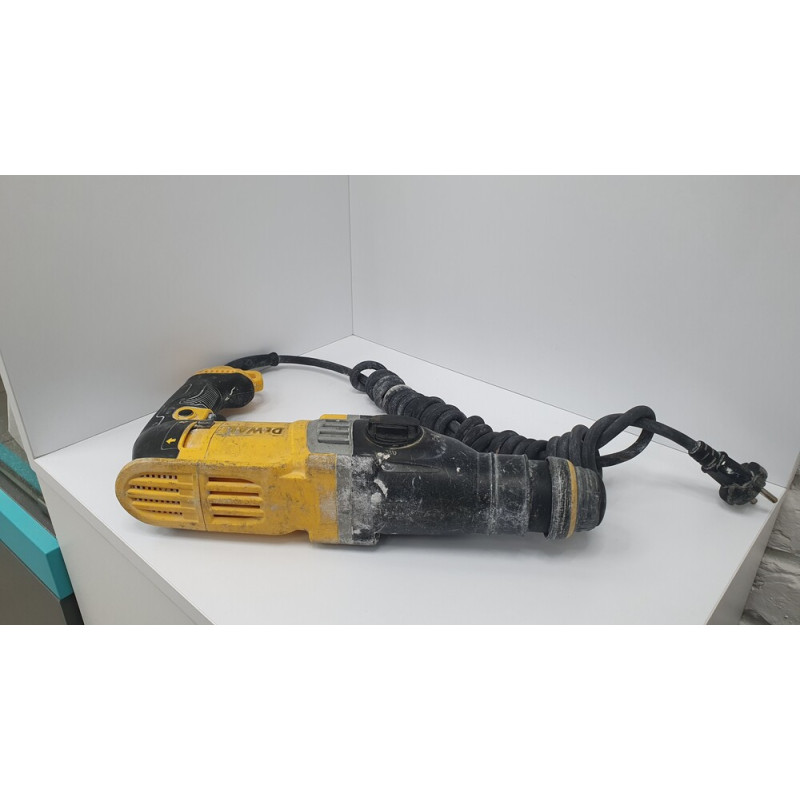 Перфораторы DeWALT D25143KS            
            б/у