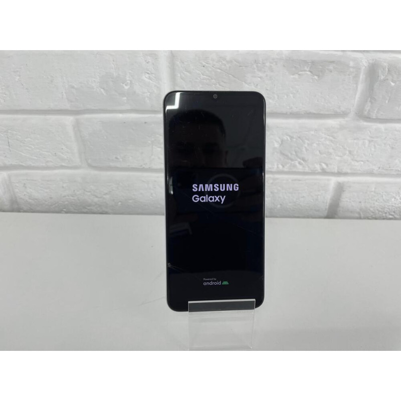 Мобильный телефон Samsung Galaxy A01 2/16 GB            
            б/у