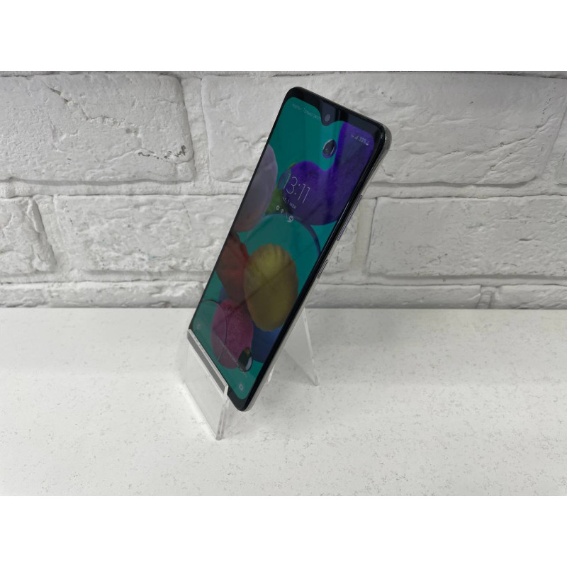 Мобильный телефон Samsung Galaxy A51 4/64 GB            
            б/у
