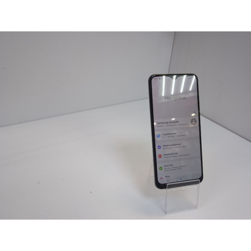 Мобильный телефон Samsung Galaxy A50 6/128 GB            
            б/у