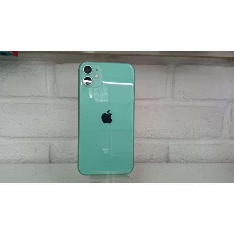 Мобильный телефон Apple iPhone 11 4/128 GB            
            б/у