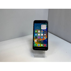 Мобильный телефон Apple iPhone 8 Plus 3/64 GB            
            б/у