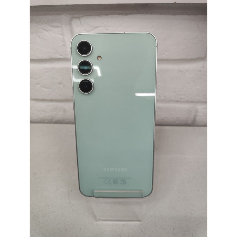 Мобильный телефон Samsung Galaxy S23 FE 128 GB            
            б/у