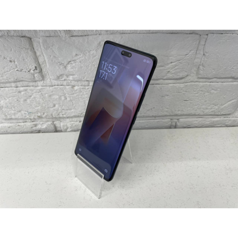 Мобильный телефон Xiaomi 13 Lite 8/256 GB            
            б/у