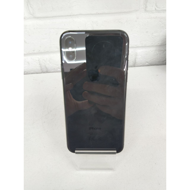 Мобильный телефон Apple iPhone X 3/64 GB            
            б/у