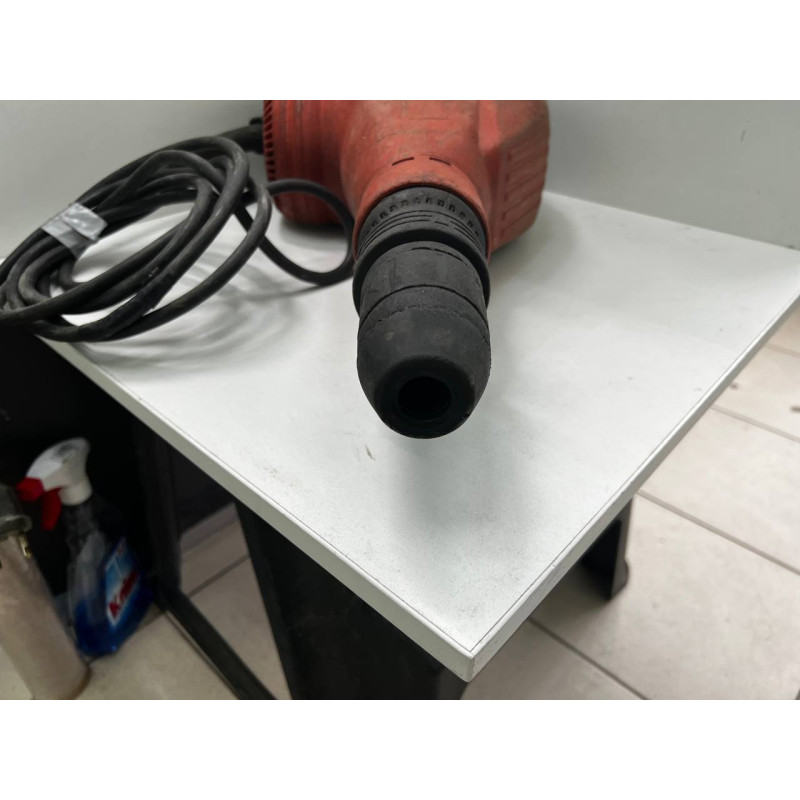 Отбойный молоток Hilti TE 700-AVR            
            б/у
