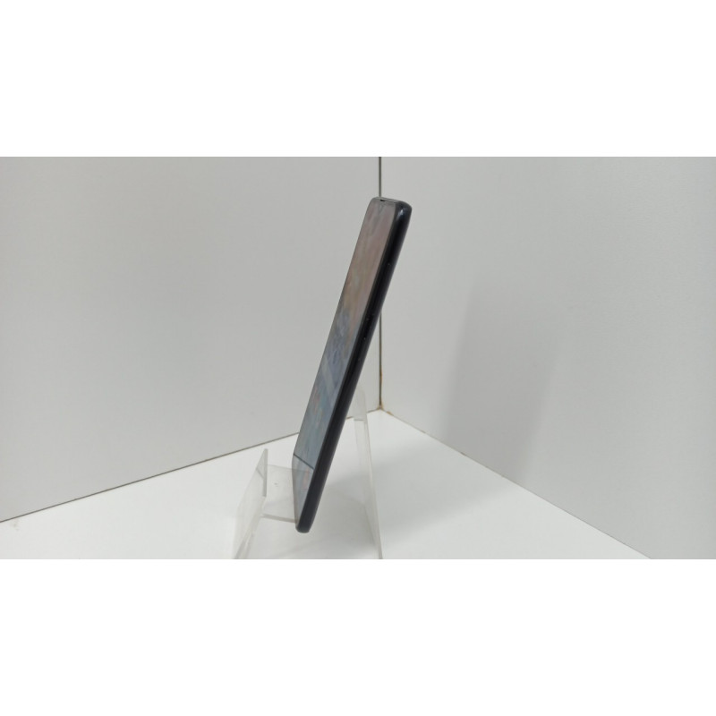 Мобильный телефон Samsung Galaxy A20 3/32 GB            
            б/у