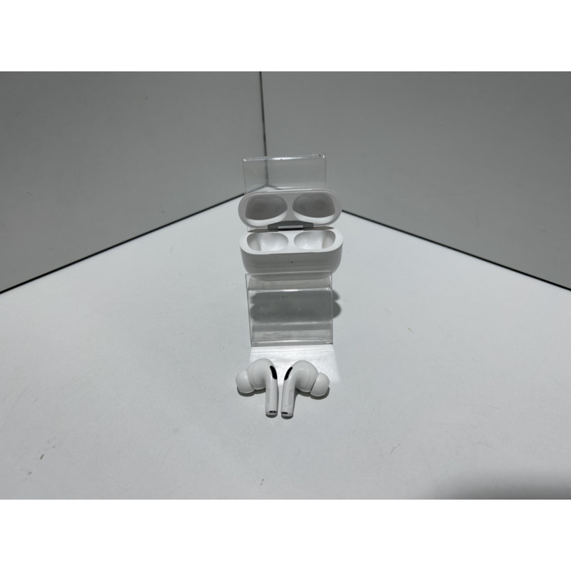 Наушники Беспроводные Внутриканальные Apple AirPods Pro            
            б/у