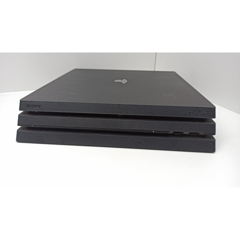 Игровые приставки Sony PlayStation 4 Pro 1 ТБ            
            б/у