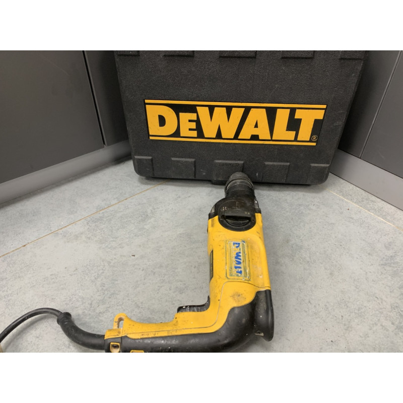 Перфораторы DeWALT D25103            
            б/у
