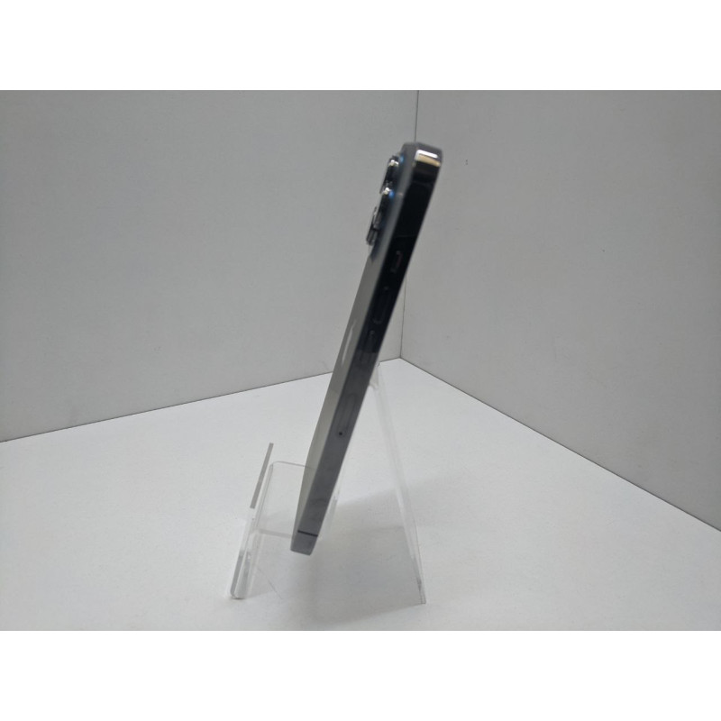 Мобильный телефон Apple iPhone 13 Pro 6/256 GB            
            б/у