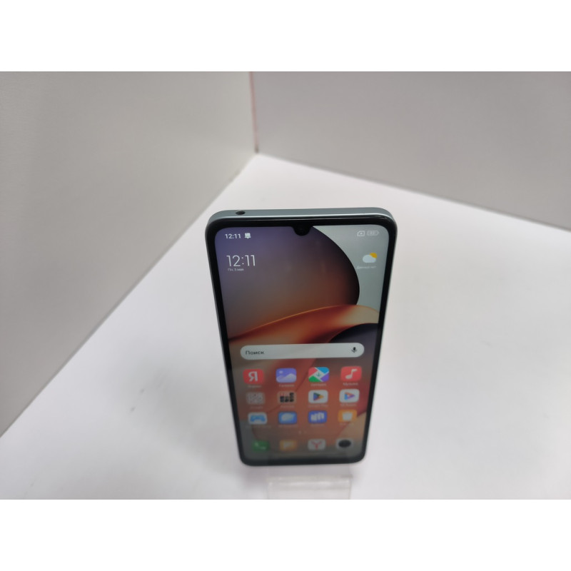Мобильный телефон Xiaomi Redmi 13C 4/128 GB            
            б/у