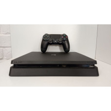 Игровые приставки Sony Playstation 4 SLIM 1TB (CUH-2208B)            
            б/у